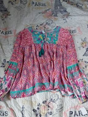 NWT Beautiful Top By Grace+Karma